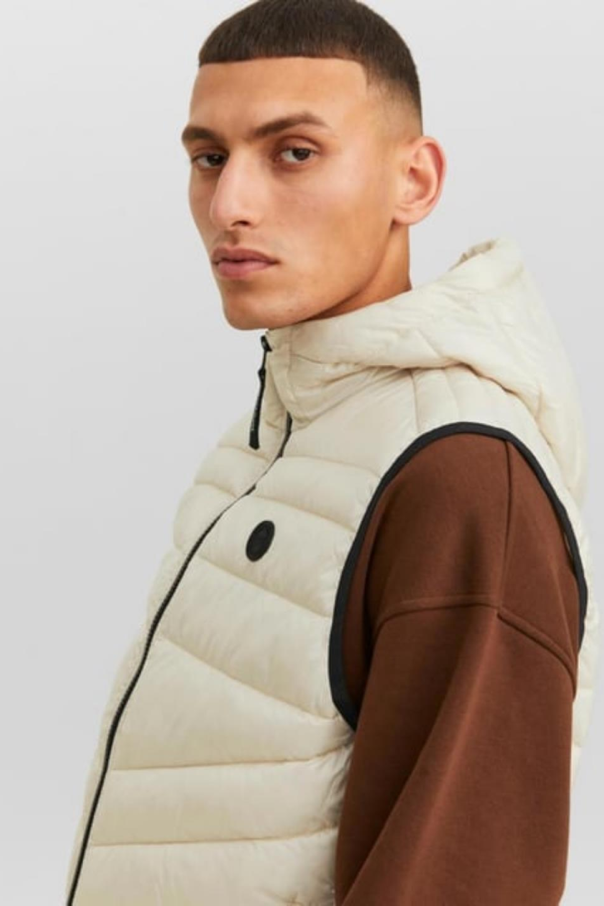 JACK&JONES 12258452 2 CEP KAPUSONLU YELEK JACK&JONES 12258452 2 CEP KAPUSONLU YELEK