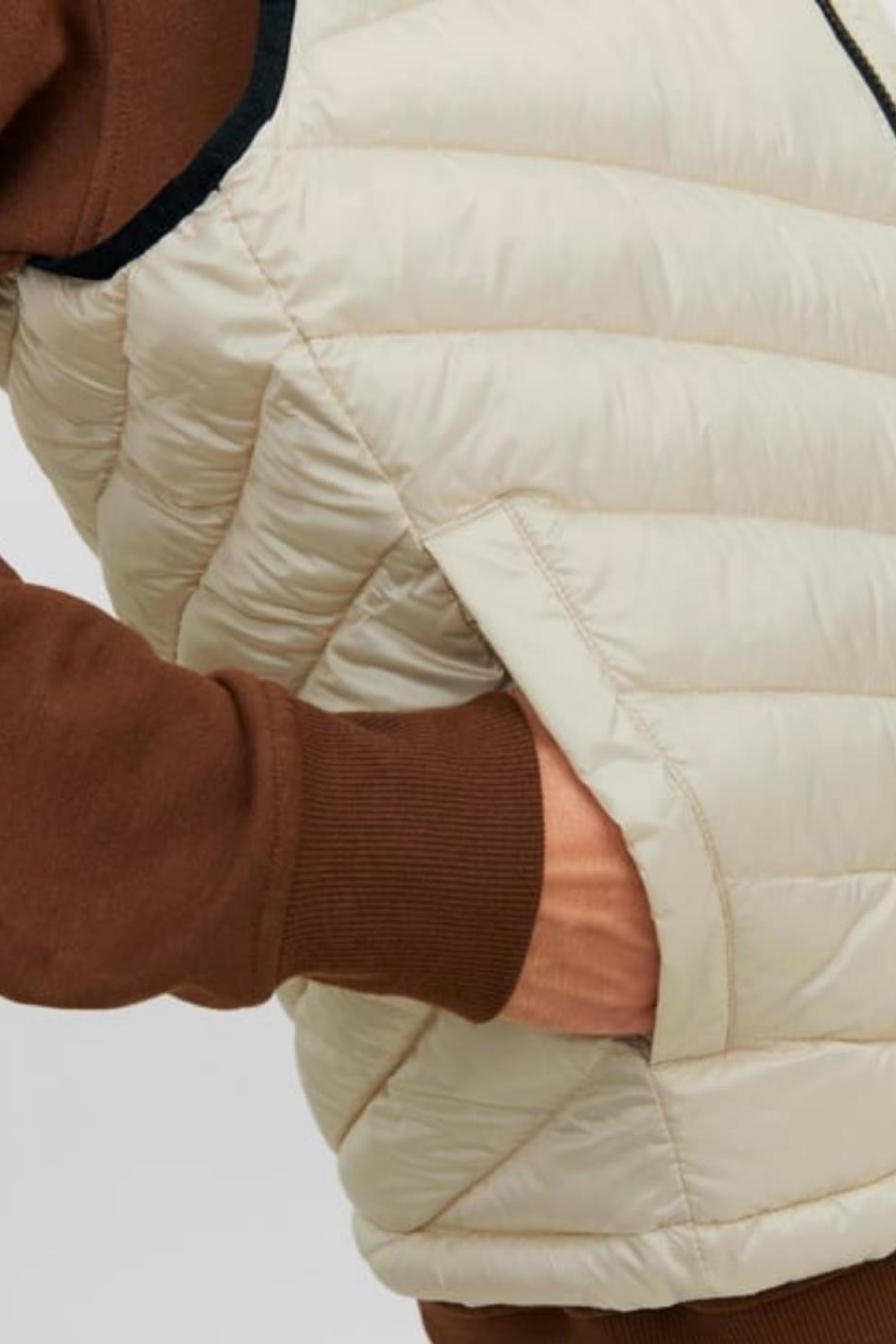JACK&JONES 12258452 2 CEP KAPUSONLU YELEK JACK&JONES 12258452 2 CEP KAPUSONLU YELEK