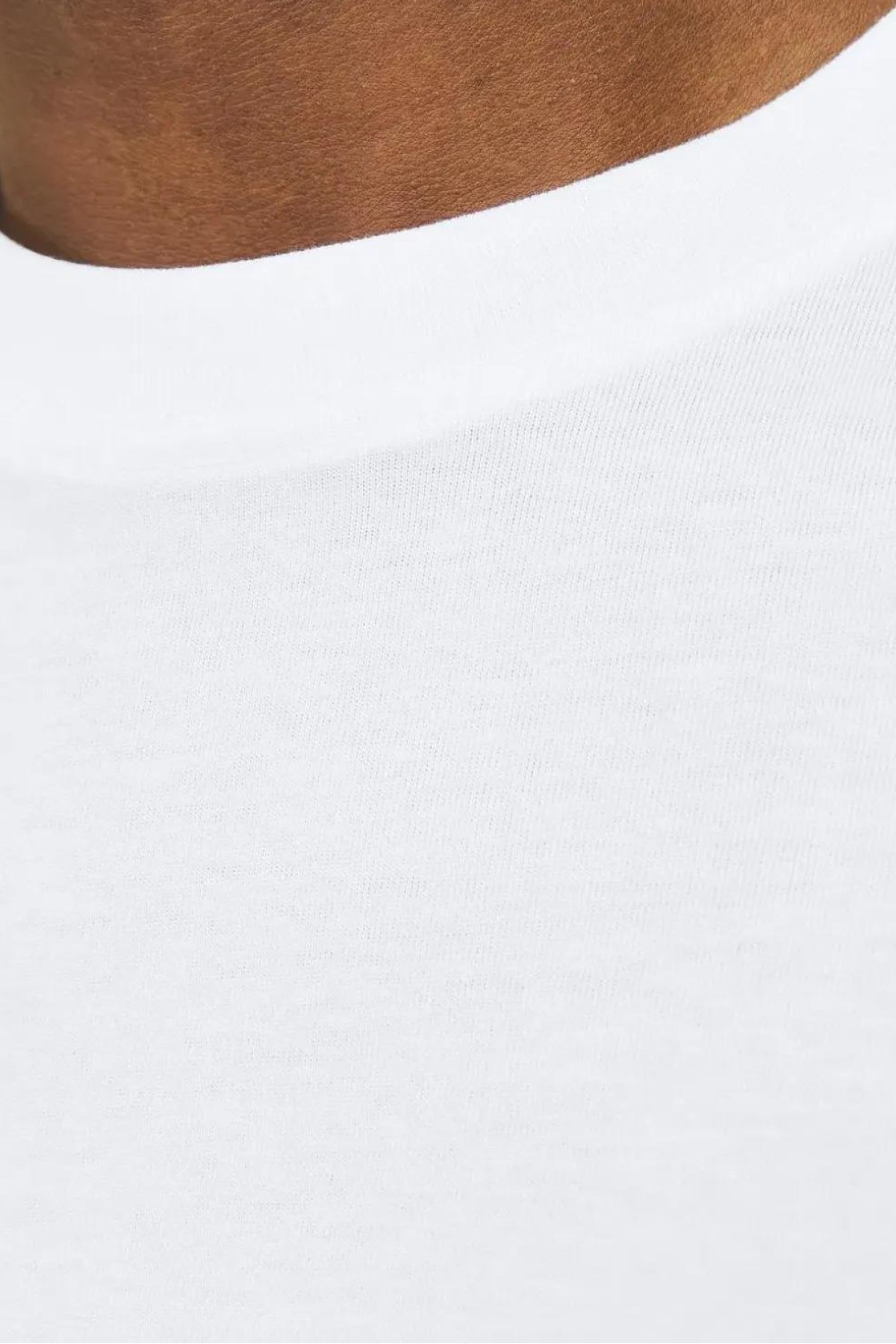JACK&JONES 12259975 0 YAKA KISA KOL ERKEK TSH JACK&JONES 12259975 0 YAKA KISA KOL ERKEK TSH