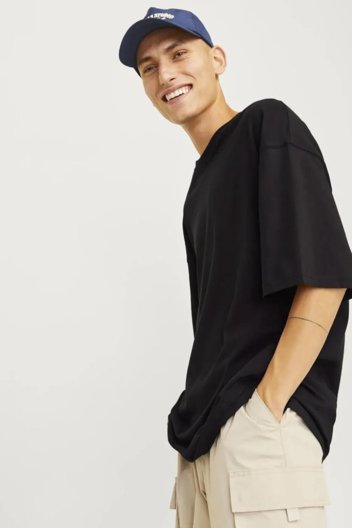 JACK&JONES 12259975 0 YAKA KISA KOL ERKEK TSH JACK&JONES 12259975 0 YAKA KISA KOL ERKEK TSH