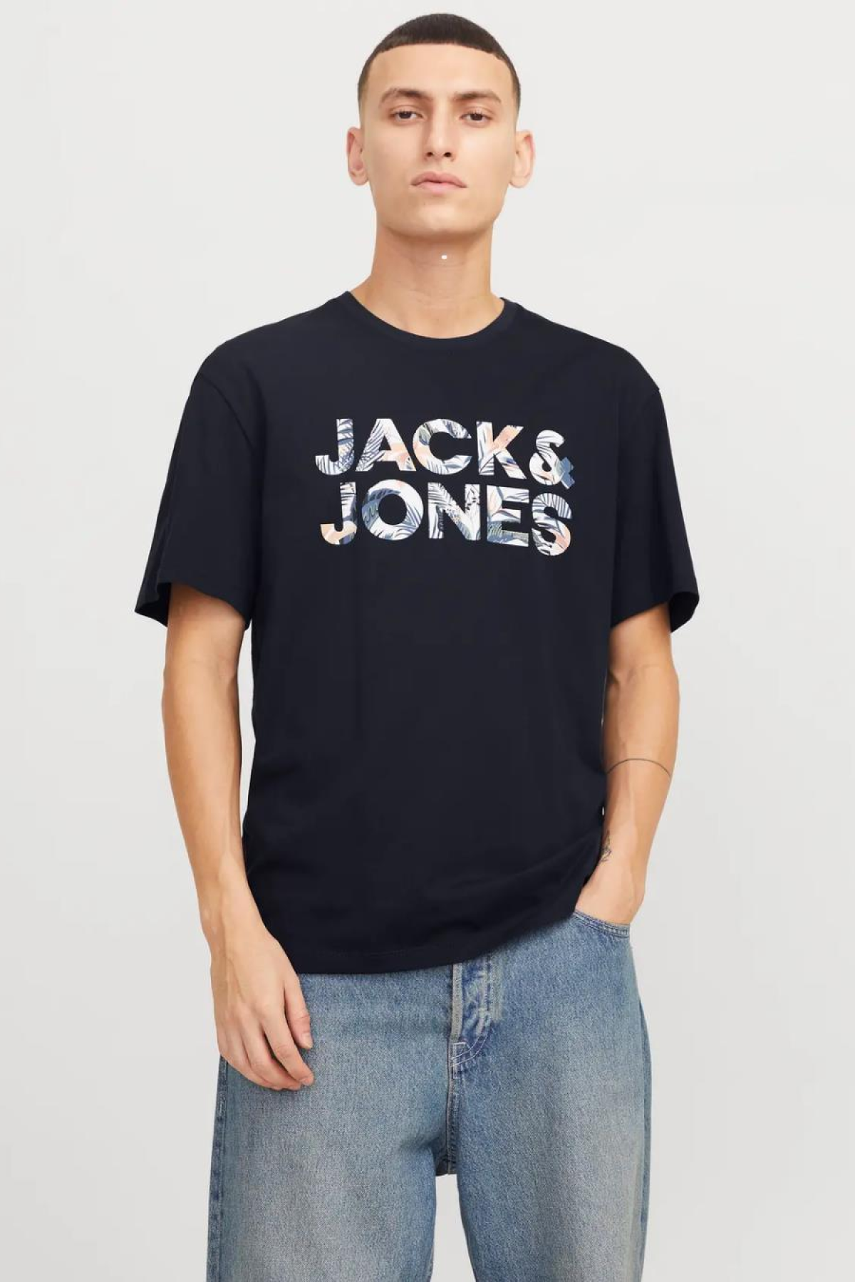 JACK&JONES 12268127 JJEBRYAN CORP LOGO TEE KISA KOL ERKEK TSH JACK&JONES 12268127 JJEBRYAN CORP LOGO TEE KISA KOL ERKEK TSH