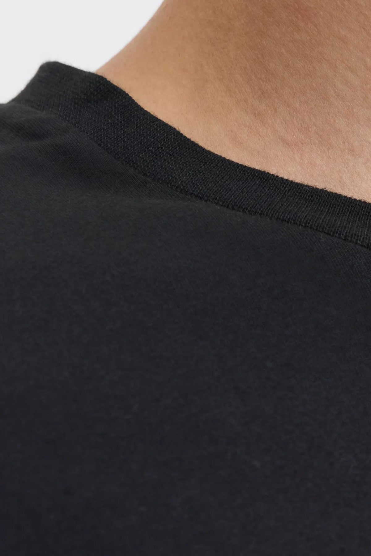 JACK & JONES 12278510 JJMAKOTA TEE INE UZUN KOL TSHIRT JACK & JONES 12278510 JJMAKOTA TEE INE UZUN KOL TSHIRT