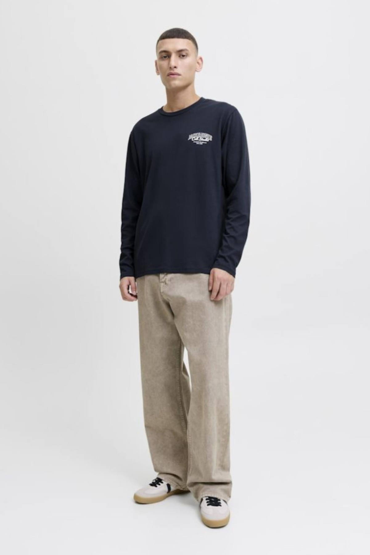 JACK & JONES 12278510 JJMAKOTA TEE INE UZUN KOL TSHIRT JACK & JONES 12278510 JJMAKOTA TEE INE UZUN KOL TSHIRT