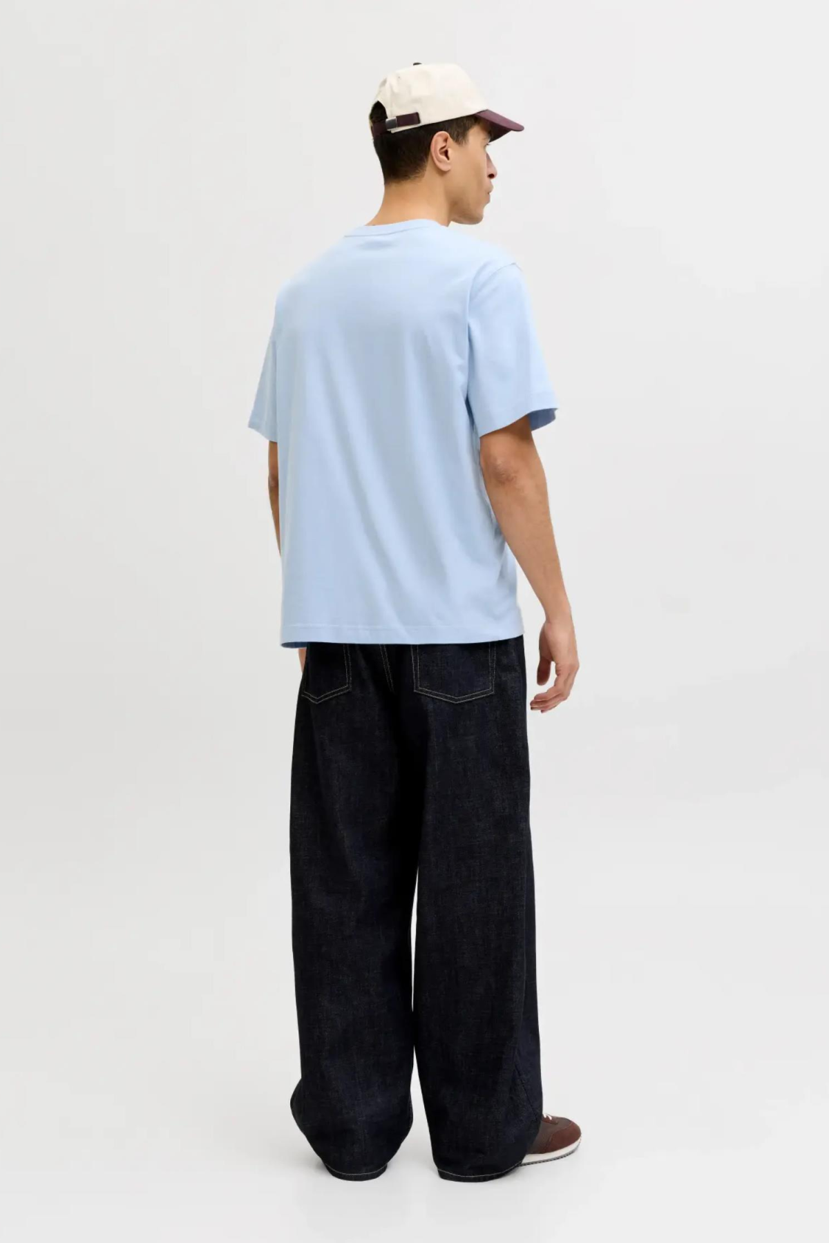 JACK&JONES 12282892 JORNORREBRO EMB O  YAKA KISA KOL TSH