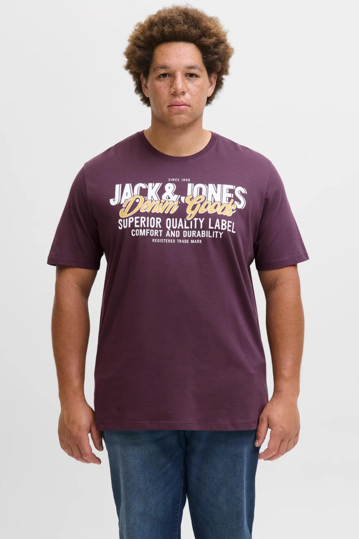 JACK&JONES 12284905 JJELOGO  YAZILI BUYUK BEDEN KISA KOL TSHIRT