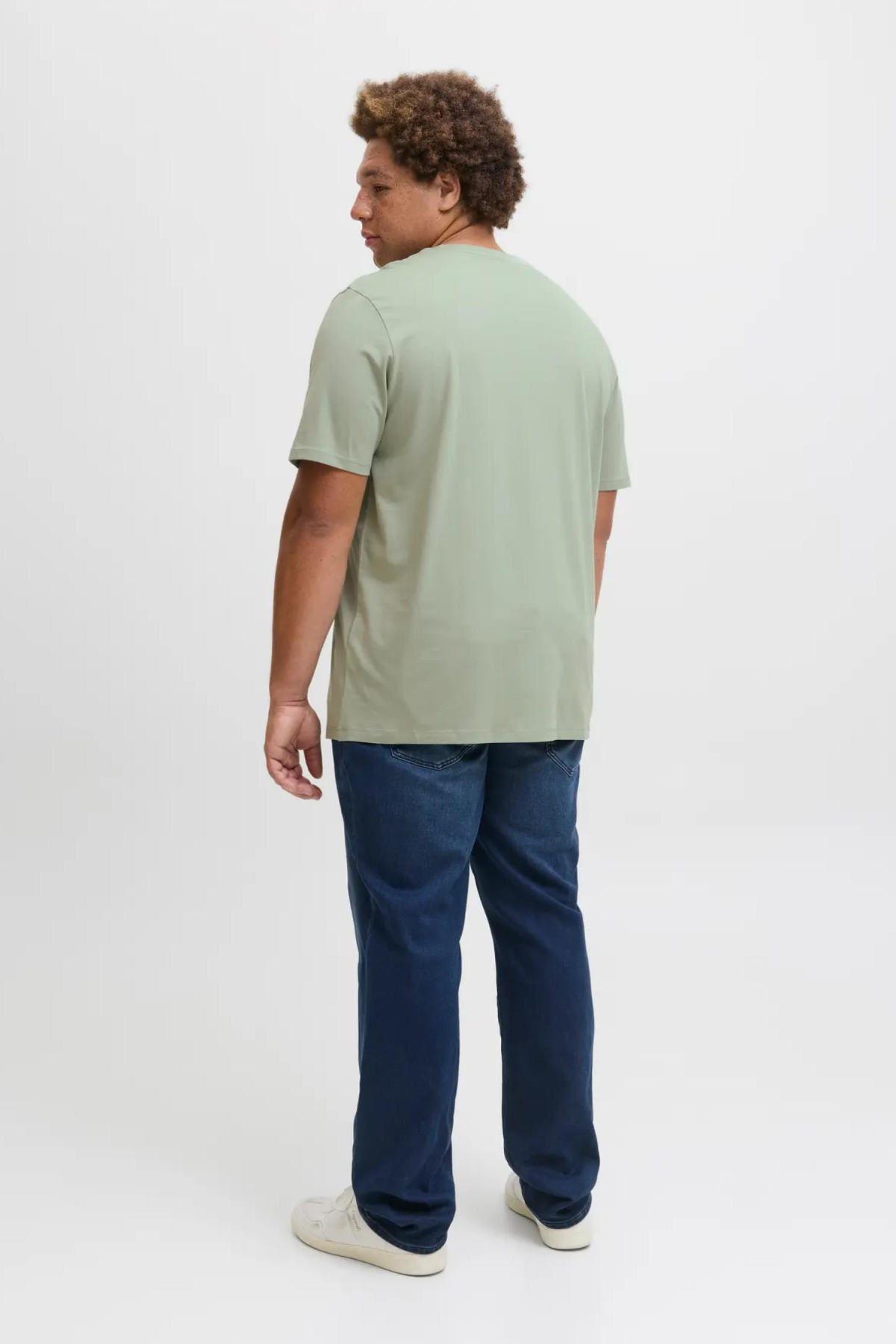 JACK&JONES 12284905 JJELOGO  YAZILI BUYUK BEDEN KISA KOL TSHIRT