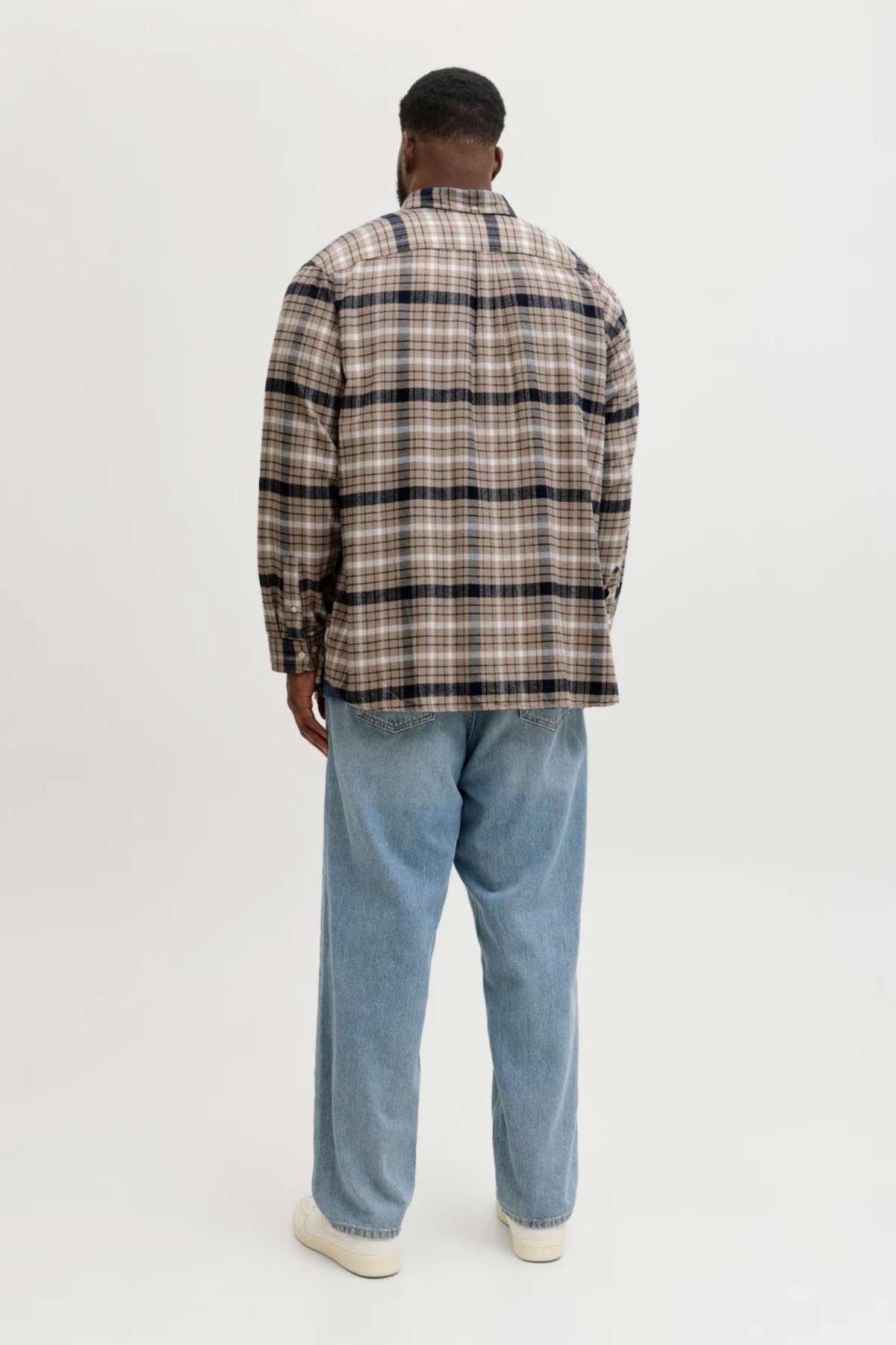 JACK&JONES 12287627 BATTAL BUYUK BEDEN UZUN KOL GOMLEK