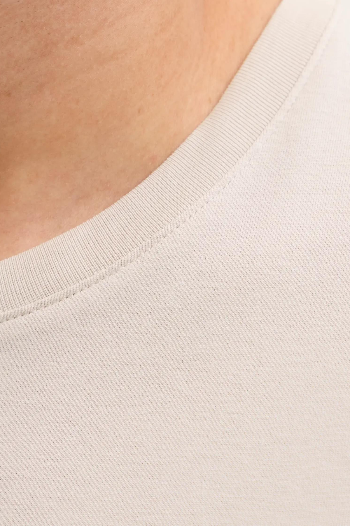 JACK&JONES 12288536 JJEJEFF LOGO TEE 0 YAKA KISA KOL TSH