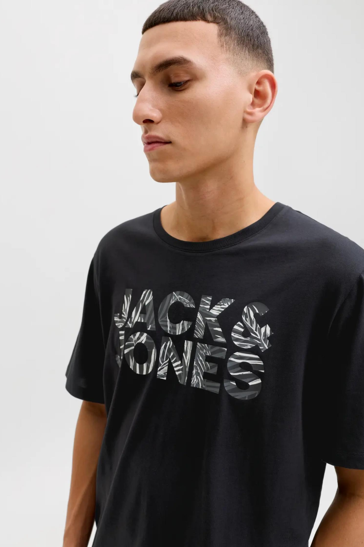 JACK&JONES 12288536 JJEJEFF LOGO TEE 0 YAKA KISA KOL TSH