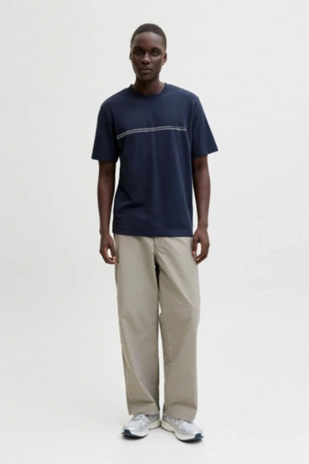 JACK&JONES 12289936 JCOFUSION CHEST 0 YAKA KISA KOL TSH
