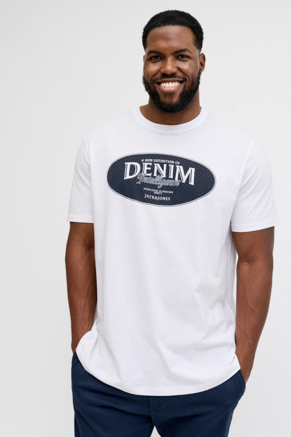 JACK&JONES 12294516 JJEDOVER ON YAZILI BATTAL BUYUK BEDEN KISA KOL TSHIRT