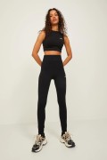 JACK&JONES JJXX 12219893 KENDINDEN CUZGULU 0 YAKA KOLSUZ CROP TSHIRT JACK&JONES JJXX 12219893 KENDINDEN CUZGULU 0 YAKA KOLSUZ CROP TSHIRT
