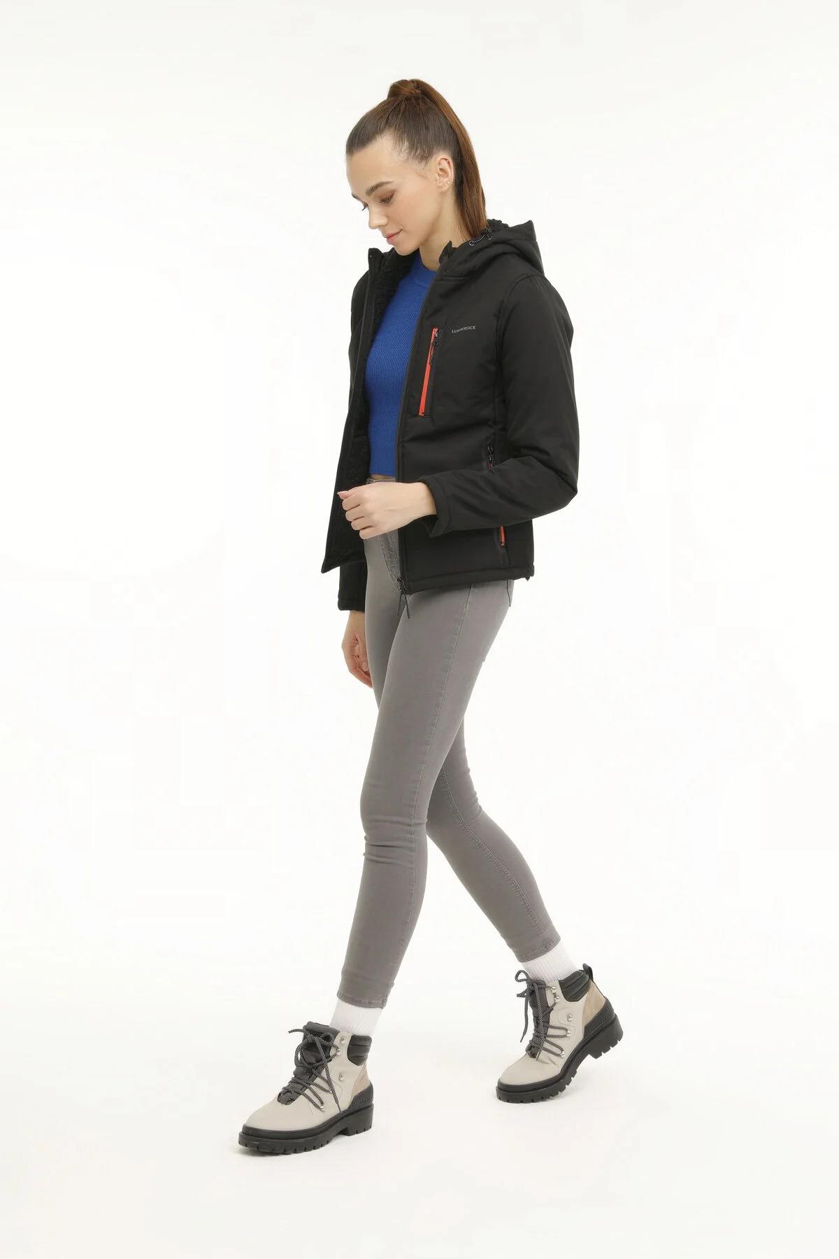 LUMBERJACK WB-5CT2000 TESSA SOFTSHELL 2PR KAPSONLU ICI KURKLU MONT LUMBERJACK WB-5CT2000 TESSA SOFTSHELL 2PR KAPSONLU ICI KURKLU MONT