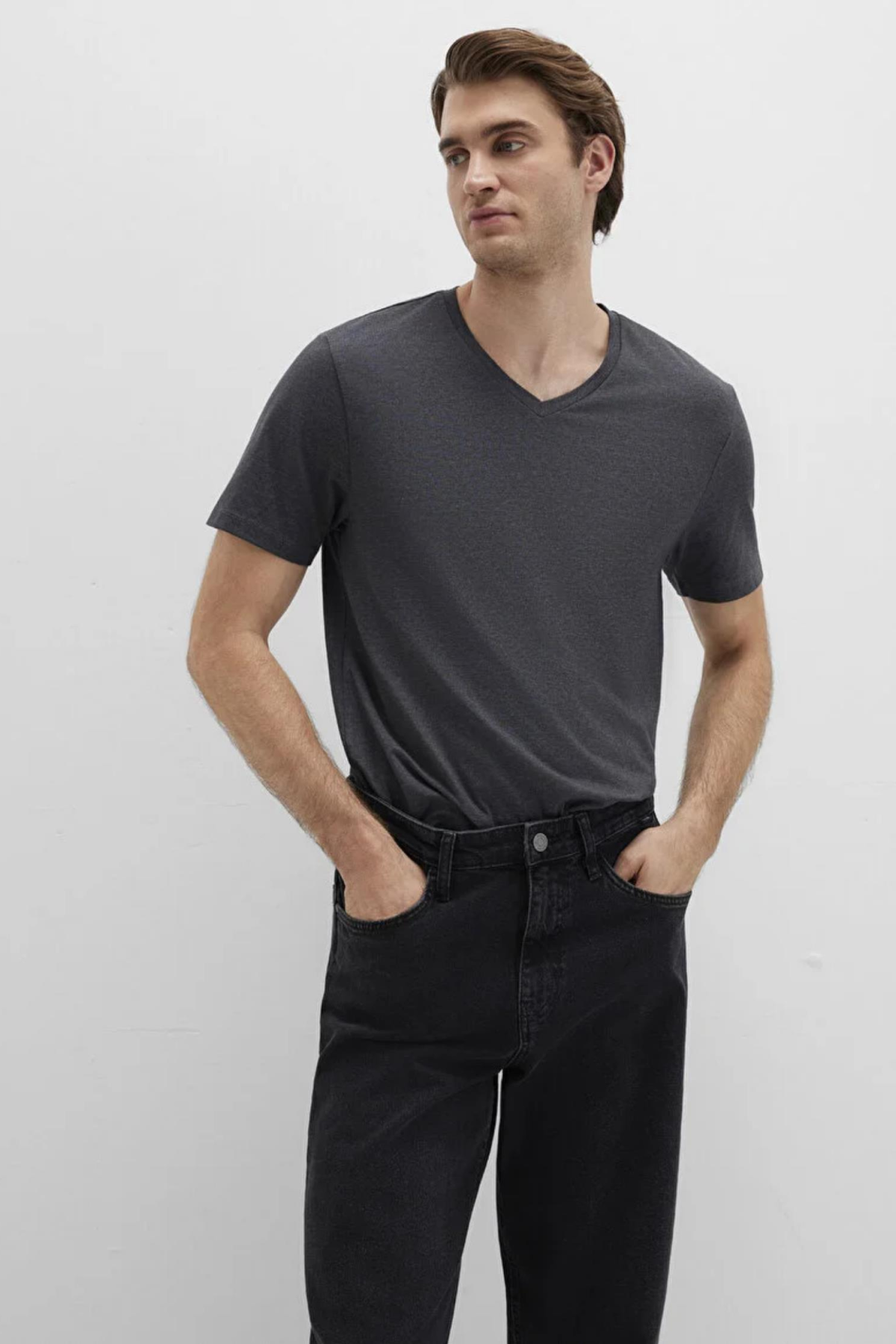 MAVI M061748-25752 STRECH V YAKA  KISA KOL ERKEK T-SHIRT