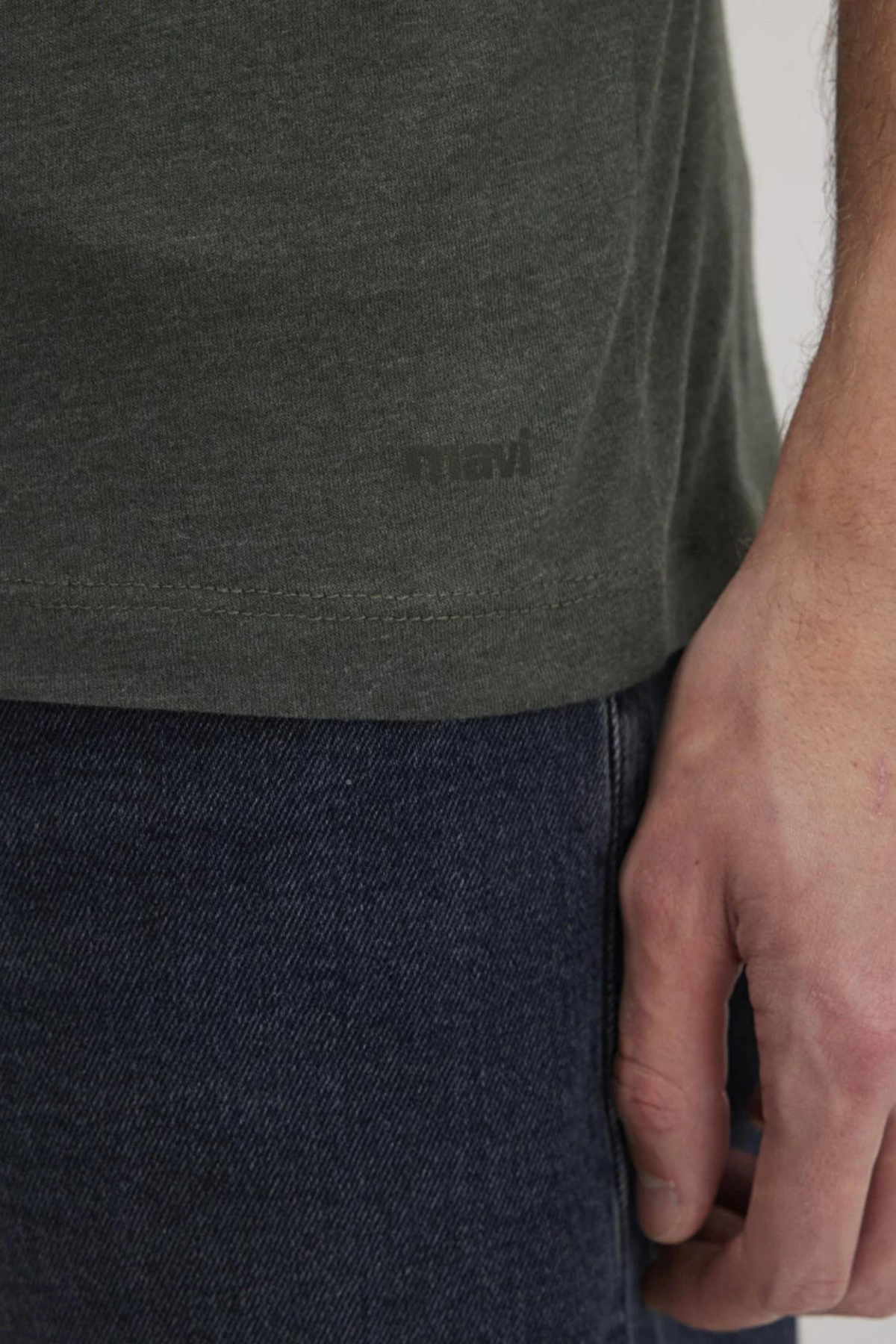 MAVI M061748-25752 STRECH V YAKA  KISA KOL ERKEK T-SHIRT