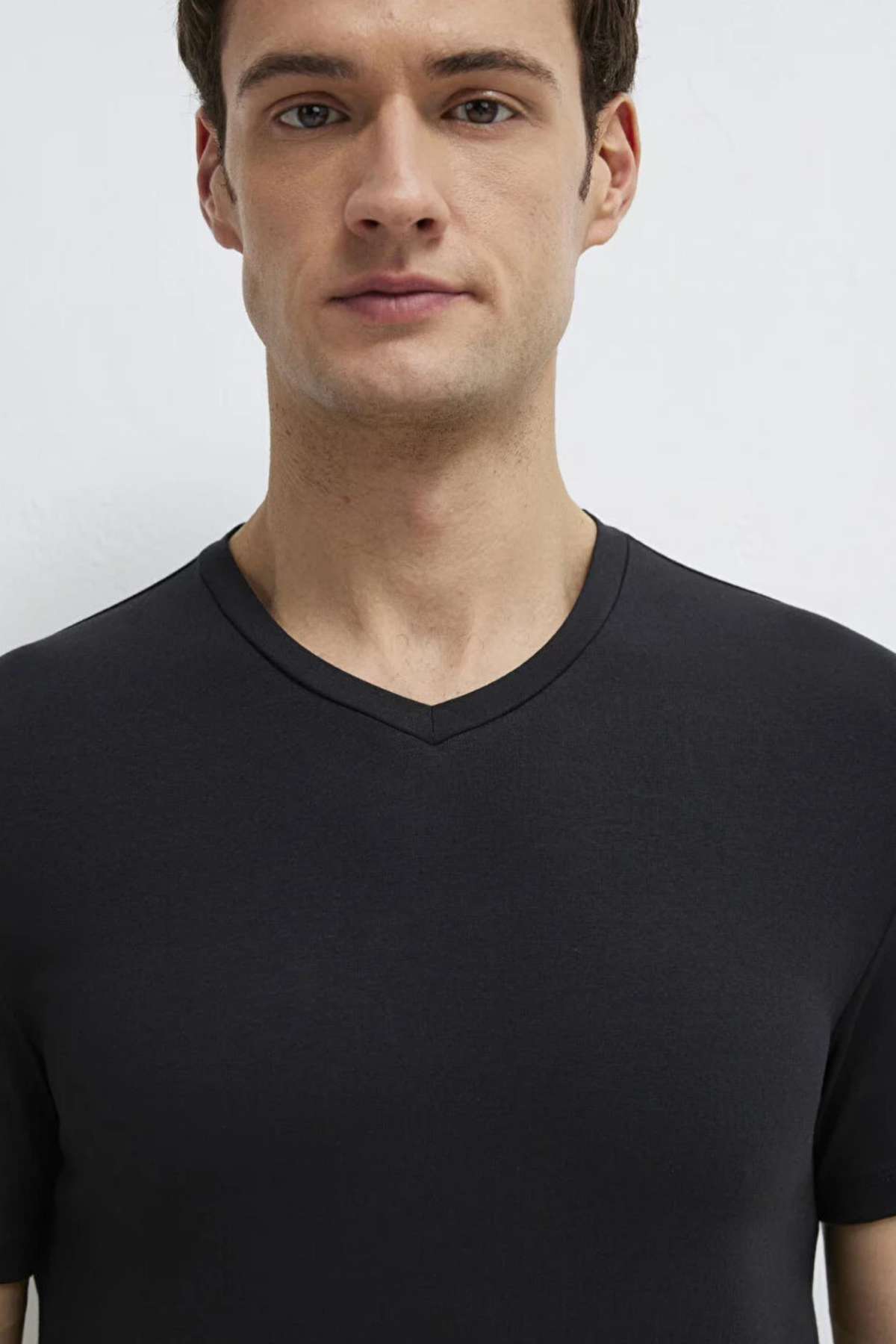 MAVI M061748-25752 STRECH V YAKA  KISA KOL ERKEK T-SHIRT