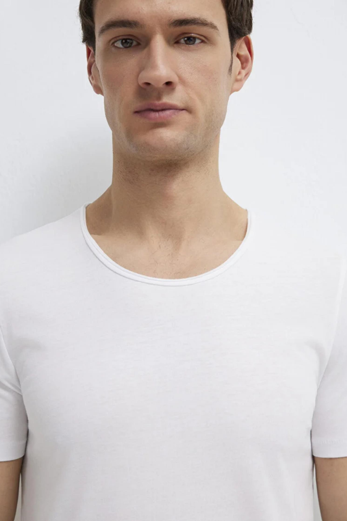MAVI M064019 ACIK YAKA  KISA KOL ERKEK  TSHIRT