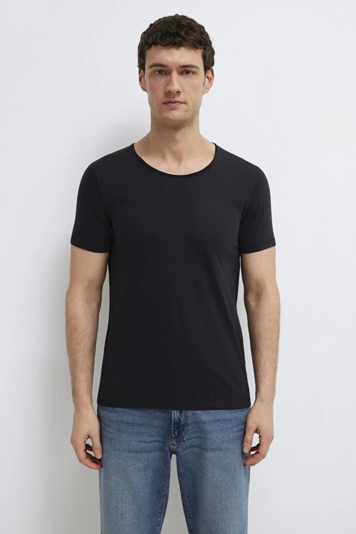 MAVI M064019 ACIK YAKA  KISA KOL ERKEK  TSHIRT