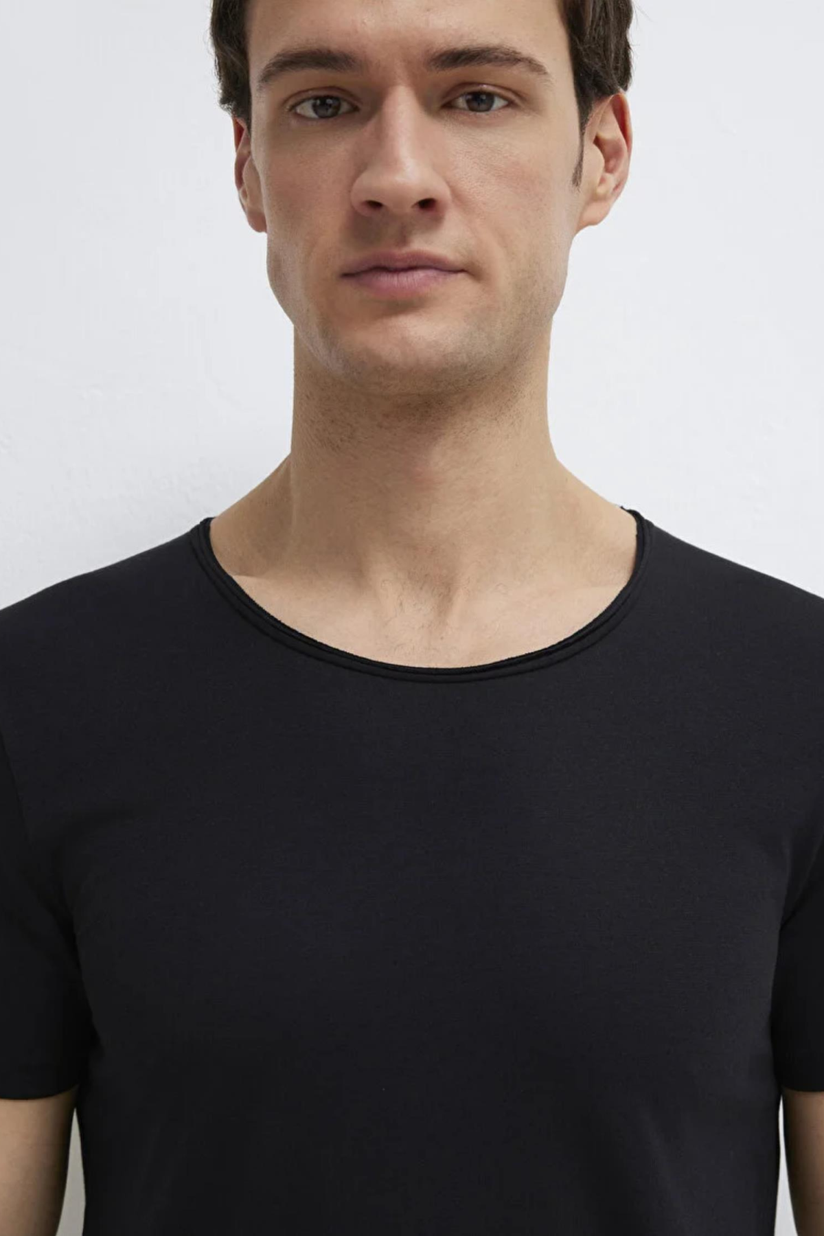 MAVI M064019 ACIK YAKA  KISA KOL ERKEK  TSHIRT