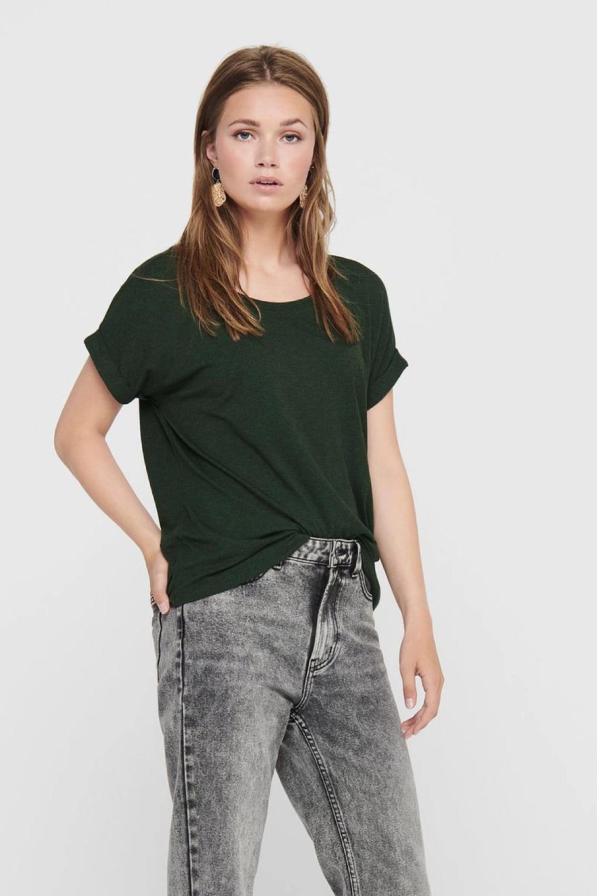 ONLY 15106662 ACIK YAKA KOL KATLAMALI KISA KOL TSHIRT ONLY 15106662 ACIK YAKA KOL KATLAMALI KISA KOL TSHIRT