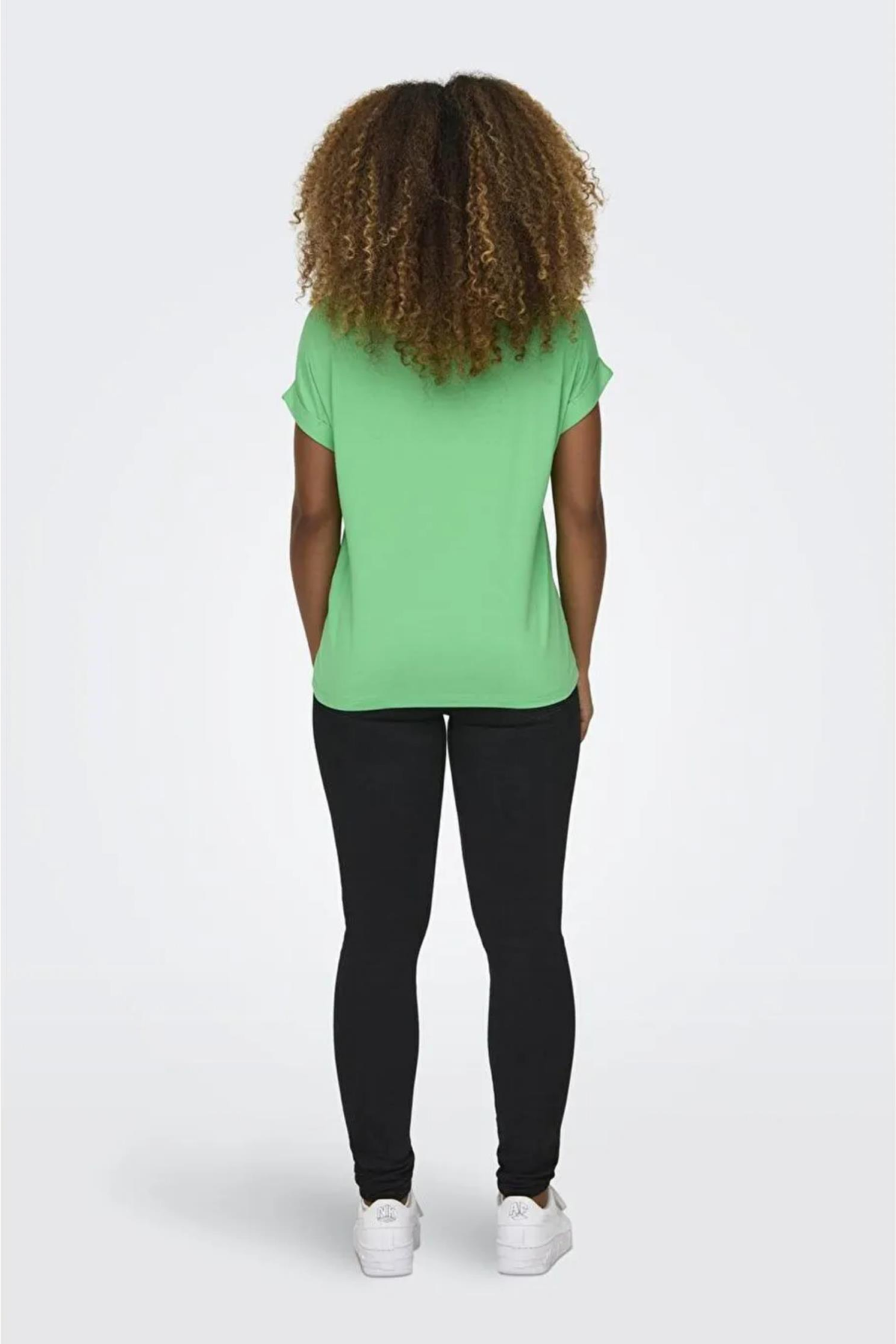 ONLY 15106662 ACIK YAKA KOL KATLAMALI KISA KOL TSHIRT