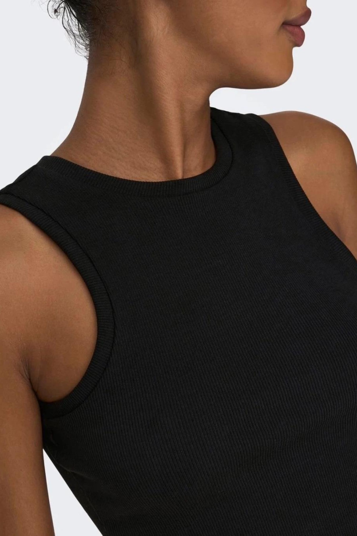 ONLY 15282771 FITILLI KUMAS 0 YAKA KOLSUZ CROP BODY ONLY 15282771 FITILLI KUMAS 0 YAKA KOLSUZ CROP BODY