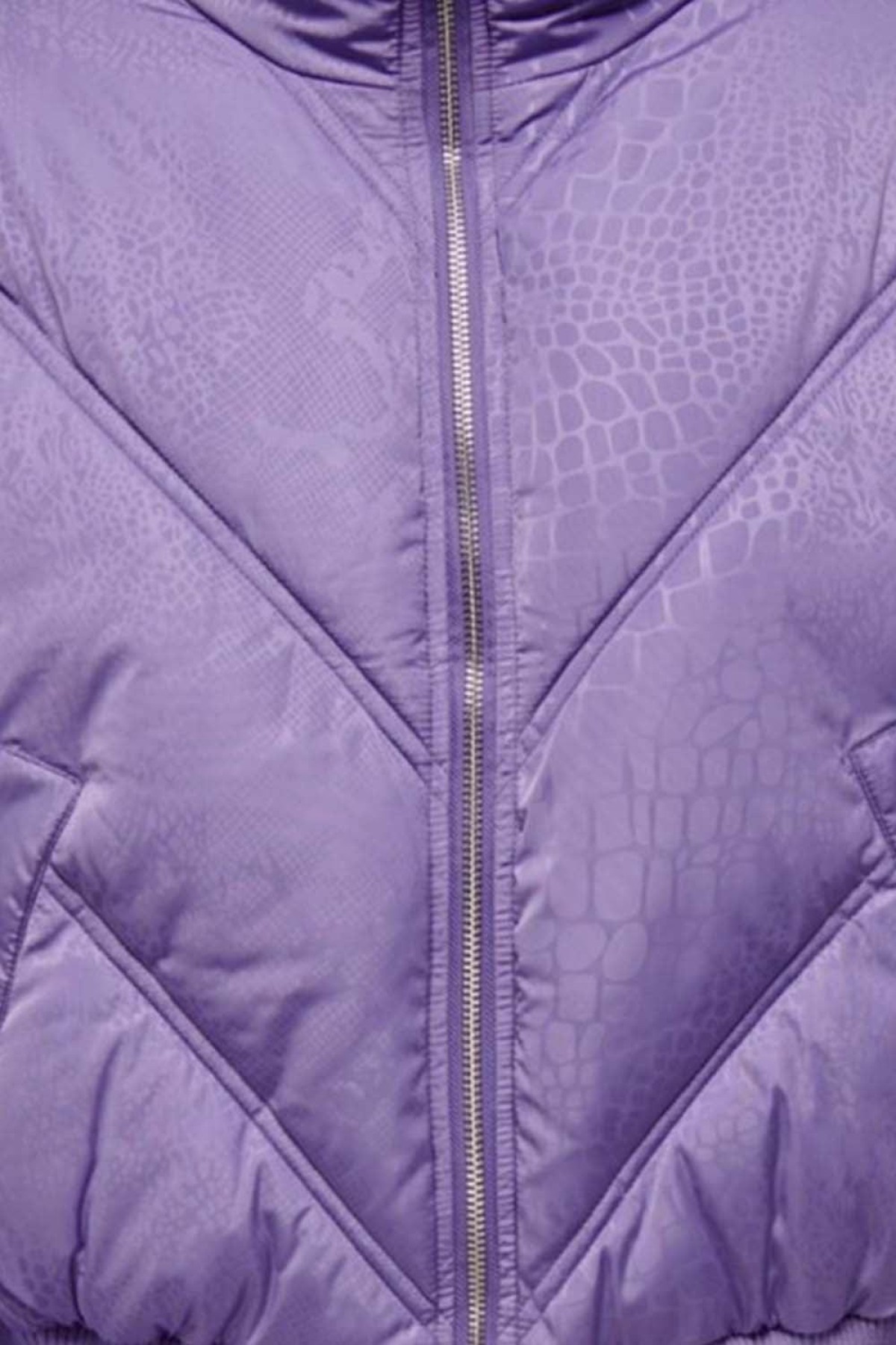 ONLY 15293753 ICI DOLGULU DESENLI POLYESTER KUMAS MONT ONLY 15293753 ICI DOLGULU DESENLI POLYESTER KUMAS MONT