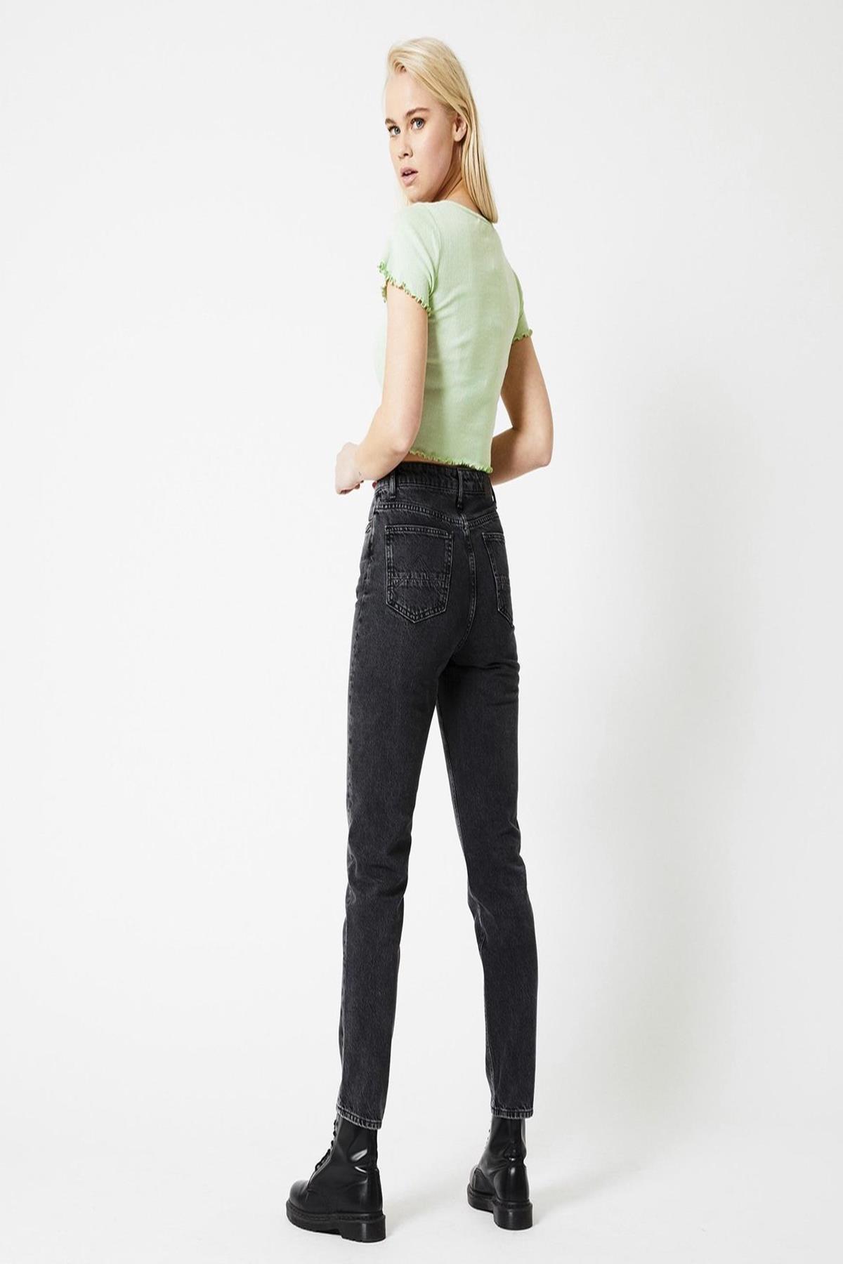 ORG MARKA  EEMIE KOL ETEK UCU FIRFIRLI 7 DUGME KISA KOL BODY