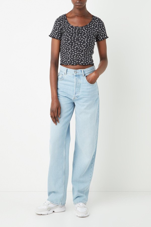 ORG MARKA  EEMIE KOL ETEK UCU FIRFIRLI 7 DUGME KISA KOL BODY