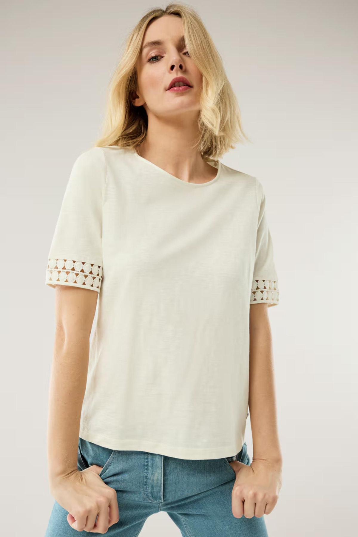 WALBUSCH 43-5957 / 890.947 / 280 ACIK YAKA KOL UCU DANTEL DIKISLI KISA KOL TSH